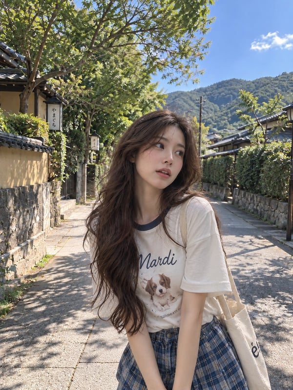 林荫街角开衫少女 图 1